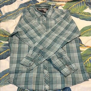 Wrangler 20X Men's Teal and White Button Down